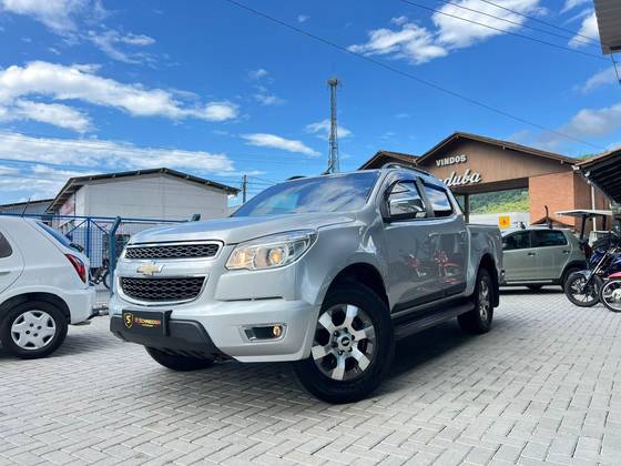 CHEVROLET S10 2.4 LTZ 4X2 CD 8V FLEX 4P MANUAL CHEVROLET S10 2.4 LTZ 4X2 CD 8V FLEX 4P MANUAL
